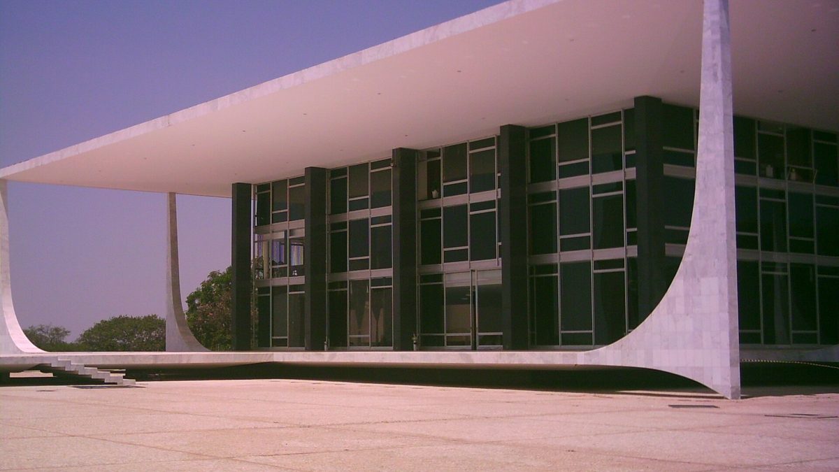 Fachada do prédio do Supremo Tribunal Federal, na Praça dos Três Poderes, em Brasília