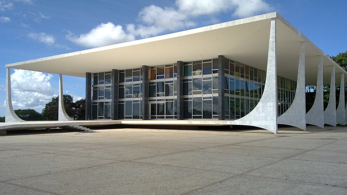 Fachada do prédio do Supremo Tribunal Federal, na Praça dos Três Poderes, em Brasília