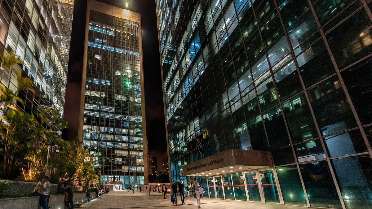 Prédio envidraçado da sede do Tribunal Regional Federal da 3ª Região, na Avenida Paulista, em São Paulo