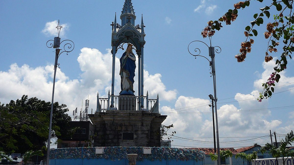 Imagem de Nossa Senhora da Conceição no alto do Morro da Conceição, no Recife