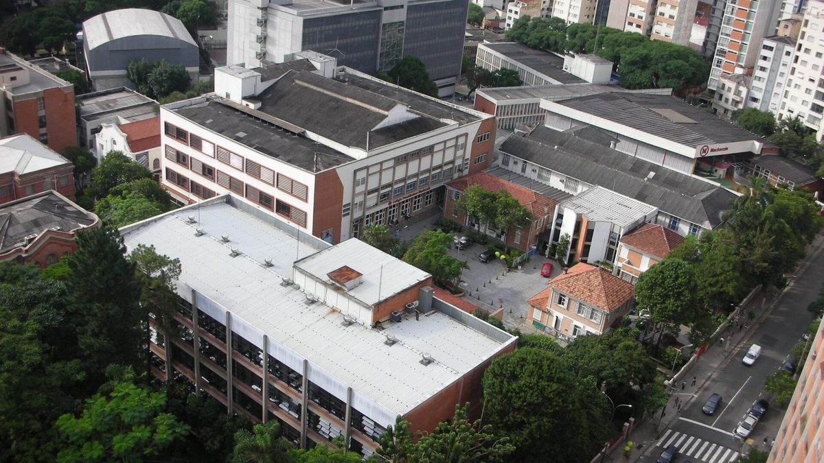 Prédios do campus da Universidade Presbiteriana Mackenzie vistos do alto, em São Paulo