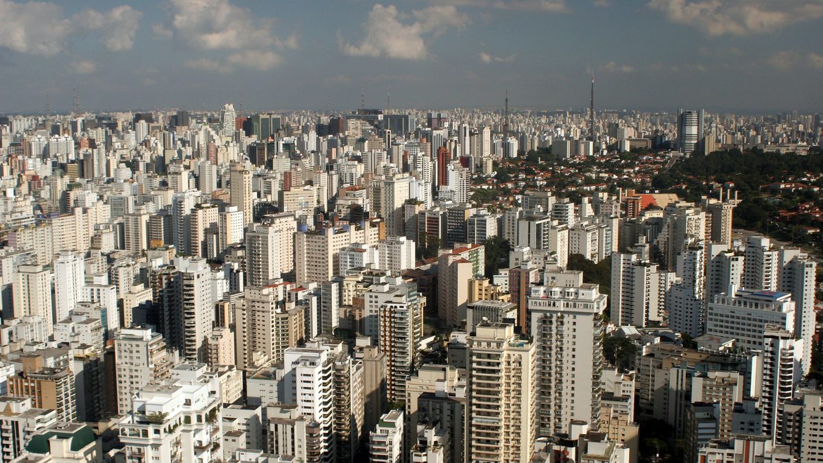 Prédios de São Paulo vistos do alto, até o horizonte
